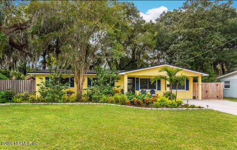 Photo of 2490 SPOKANE Avenue E, Jacksonville, FL 32233 (MLS # 2166597)