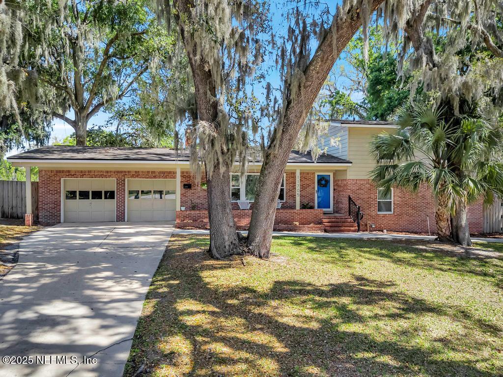 11705 FRANCIS DRAKE Drive