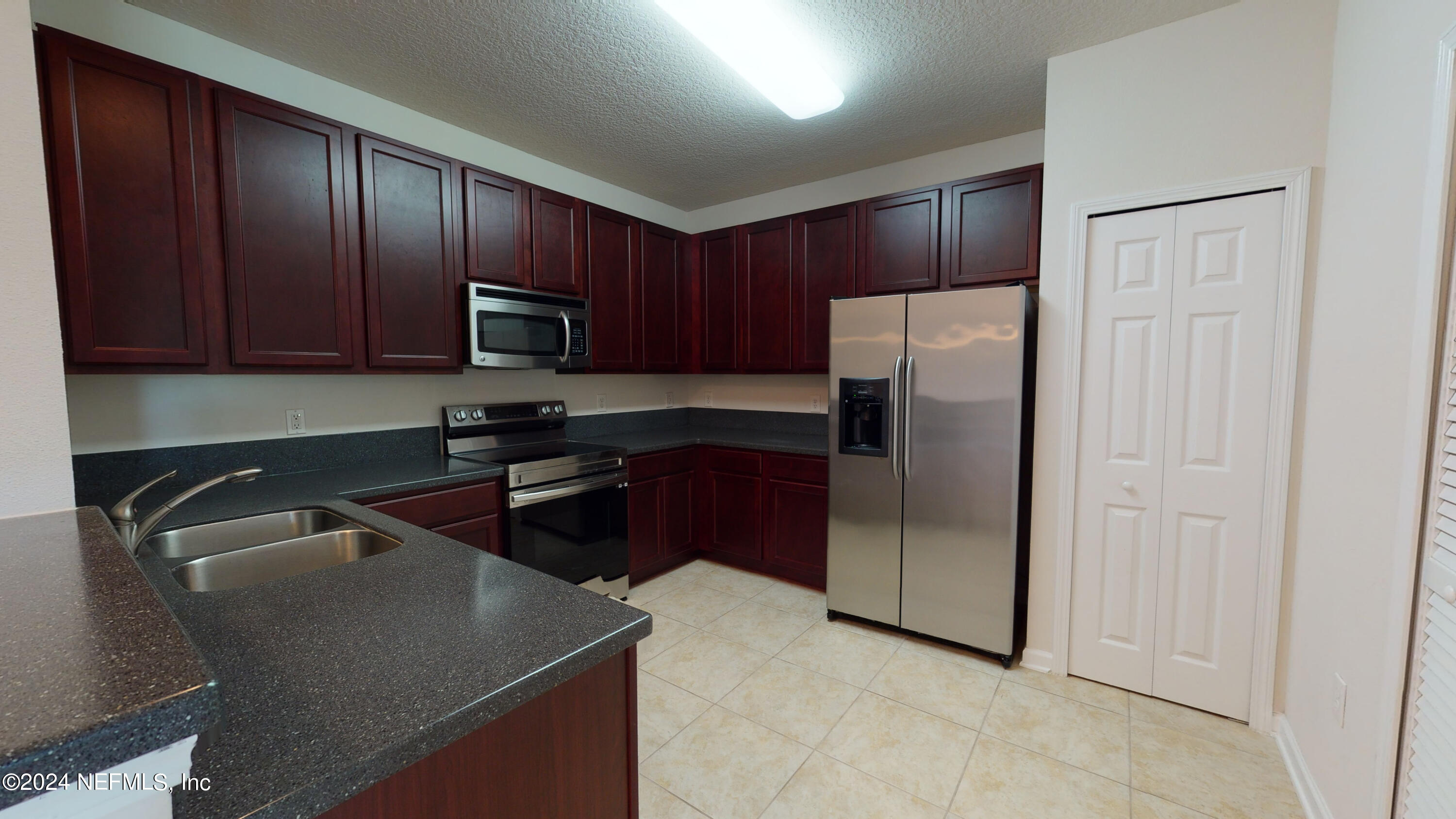 Jacksonville, FL home for sale located at 8201 Green Parrot Road Unit 202, Jacksonville, FL 32256