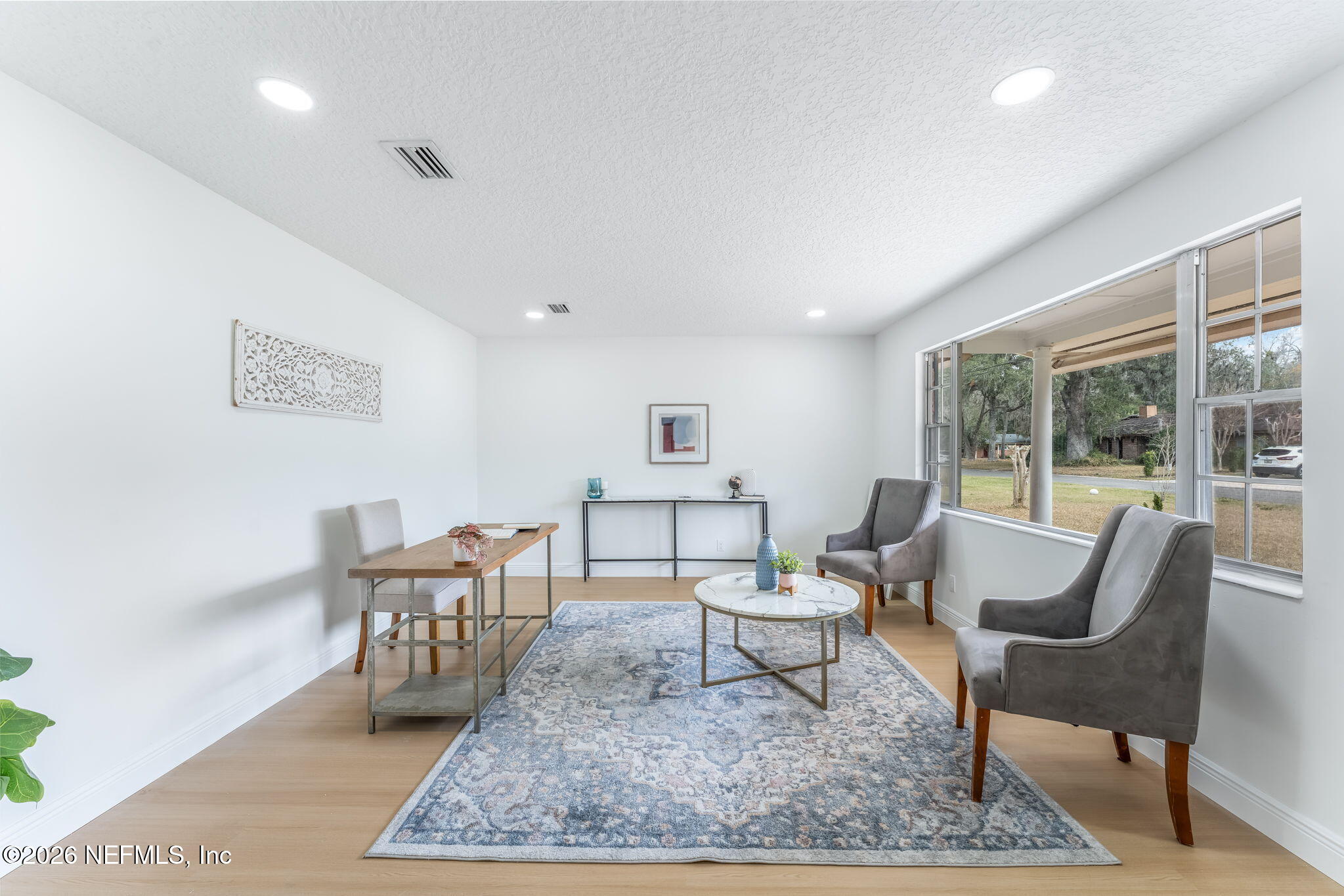 8460 LYNDA SUE Lane W