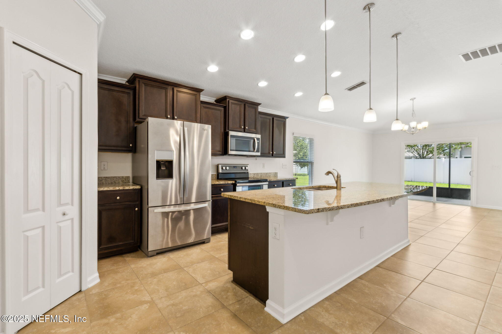 95210 LEAFCREST Court