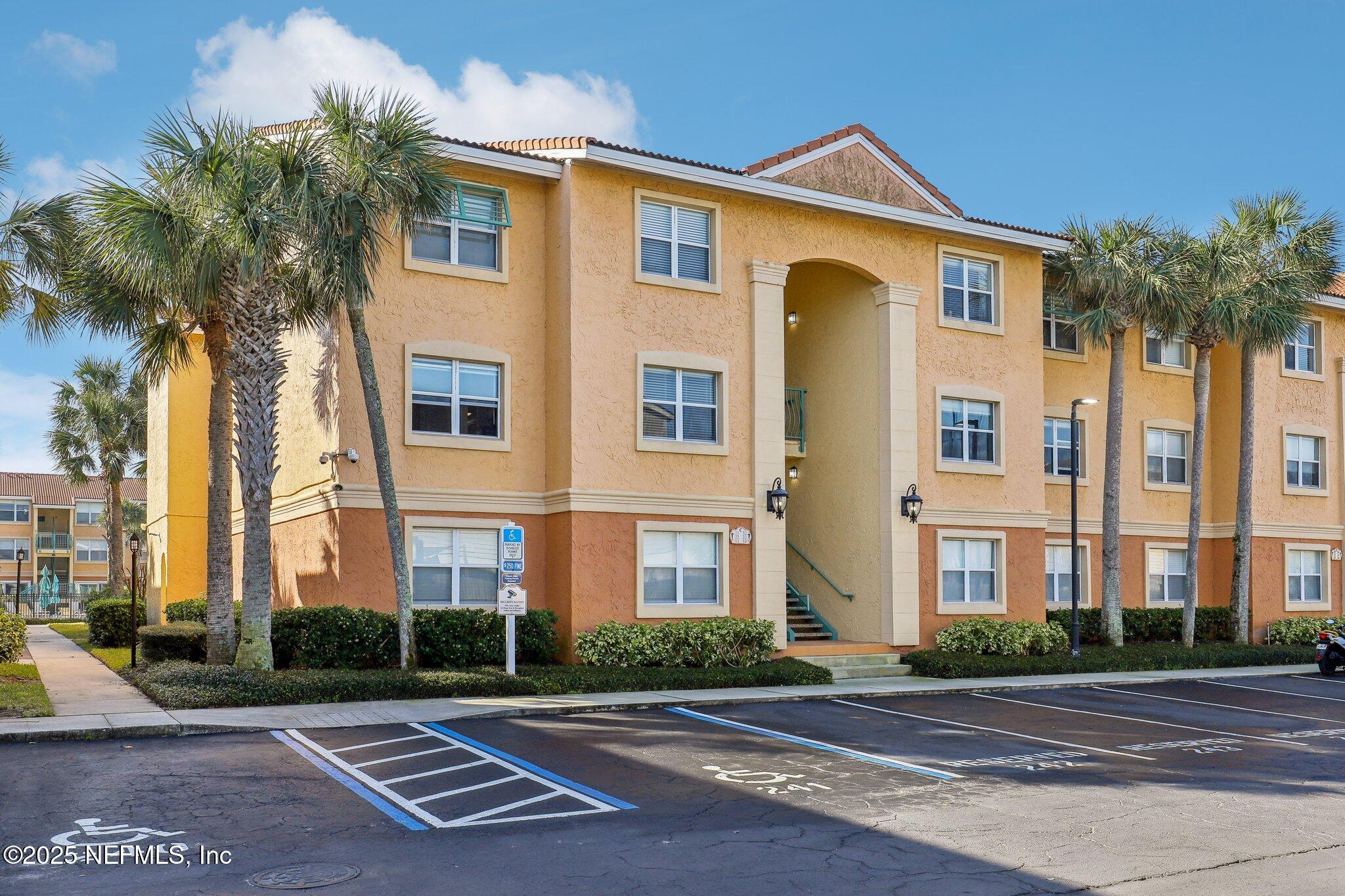 200 LAGUNA VILLAS Boulevard C21