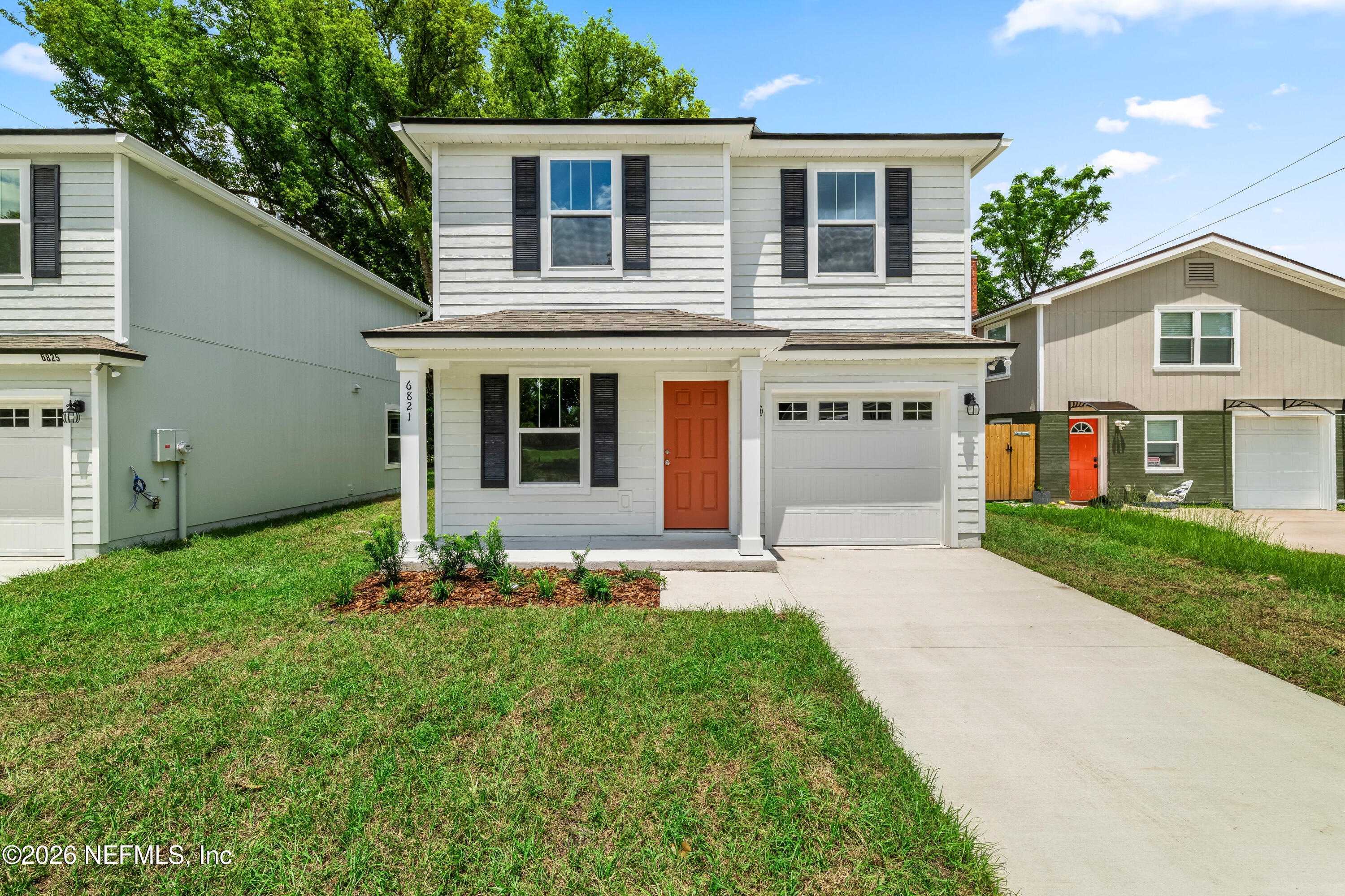 5914 MONCRIEF Road W