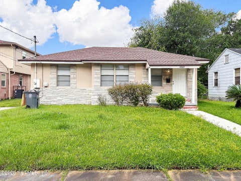 Photo of 1660 UNIVERSITY Street, Jacksonville, FL 32209 (MLS # 2163571)