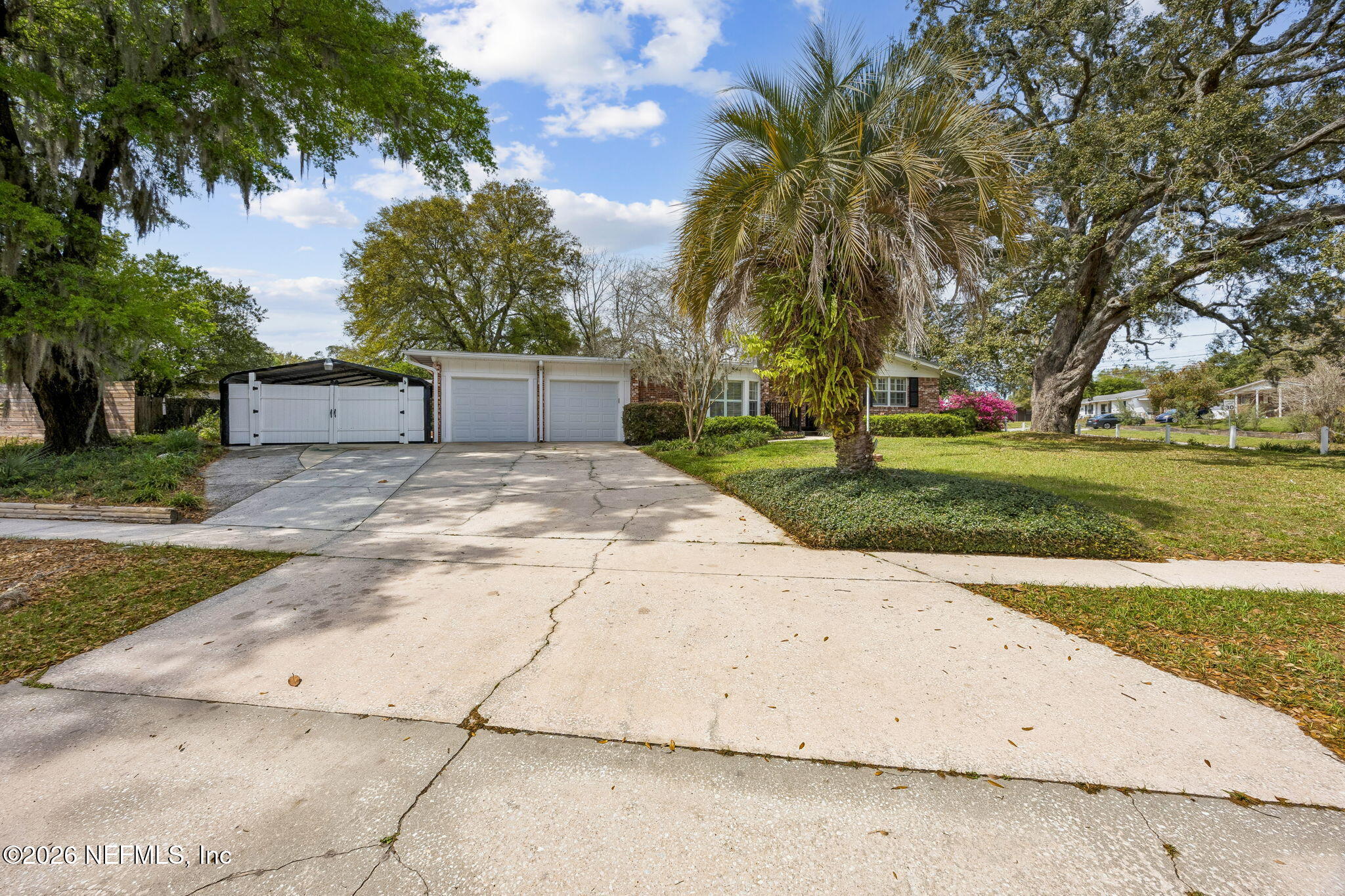 1010 PALISADES Drive