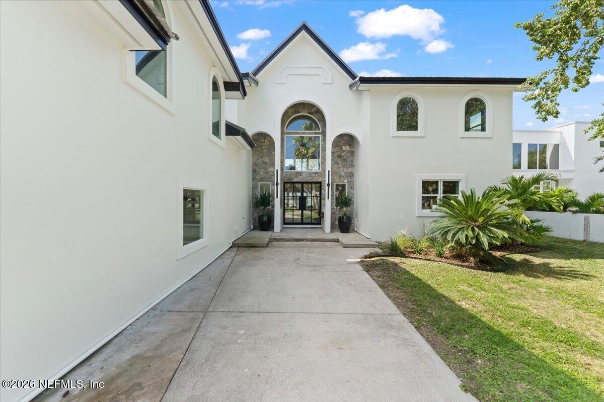269 S MATANZAS Boulevard