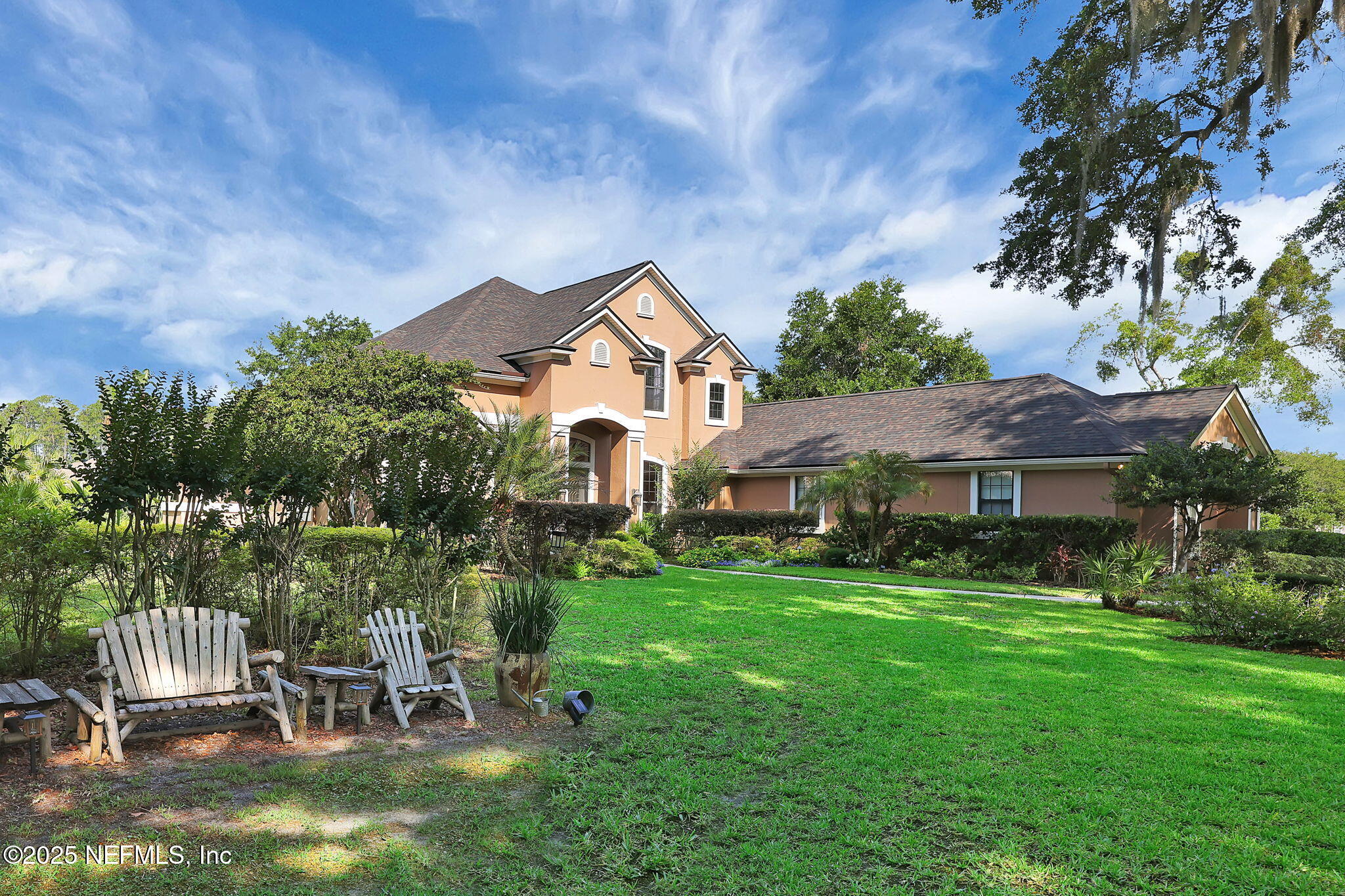 521 S BRIDGE CREEK Drive