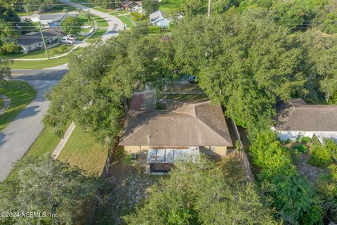 A home in Deltona