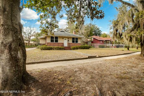 A home in Jacksonville