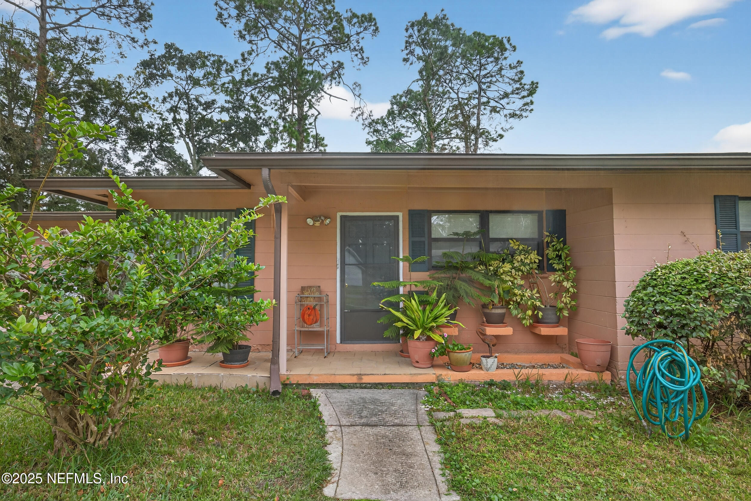 4746 SOUTHGATE Drive