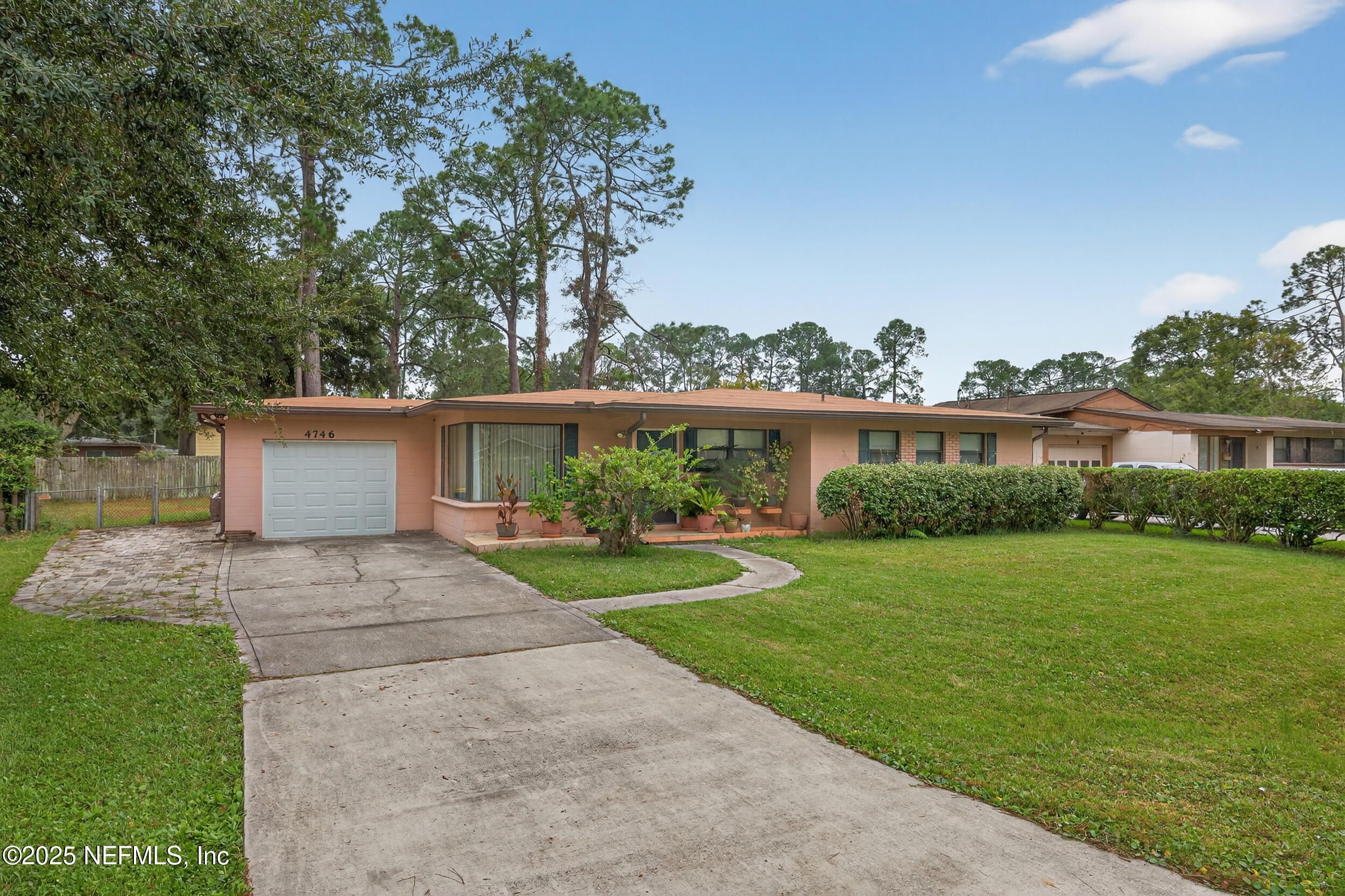 4746 SOUTHGATE Drive