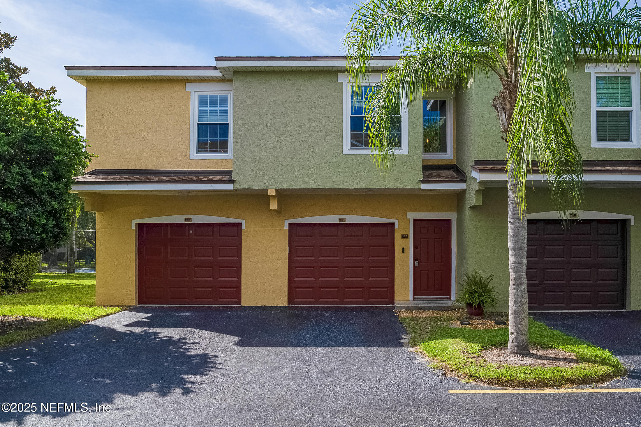 4025 GRANDE VISTA Boulevard 23-102