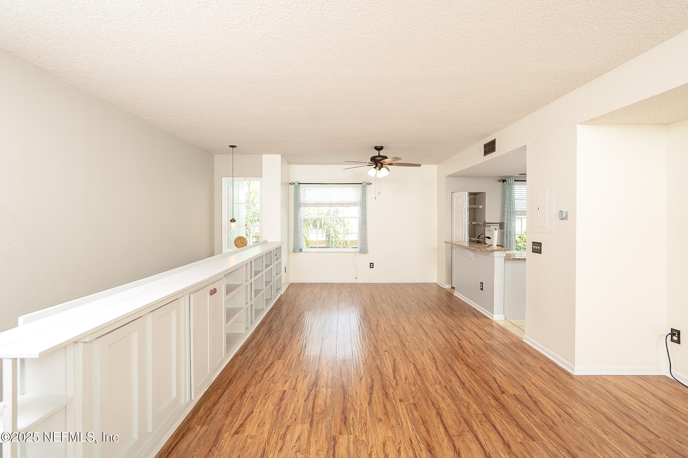 4025 GRANDE VISTA Boulevard 23-102