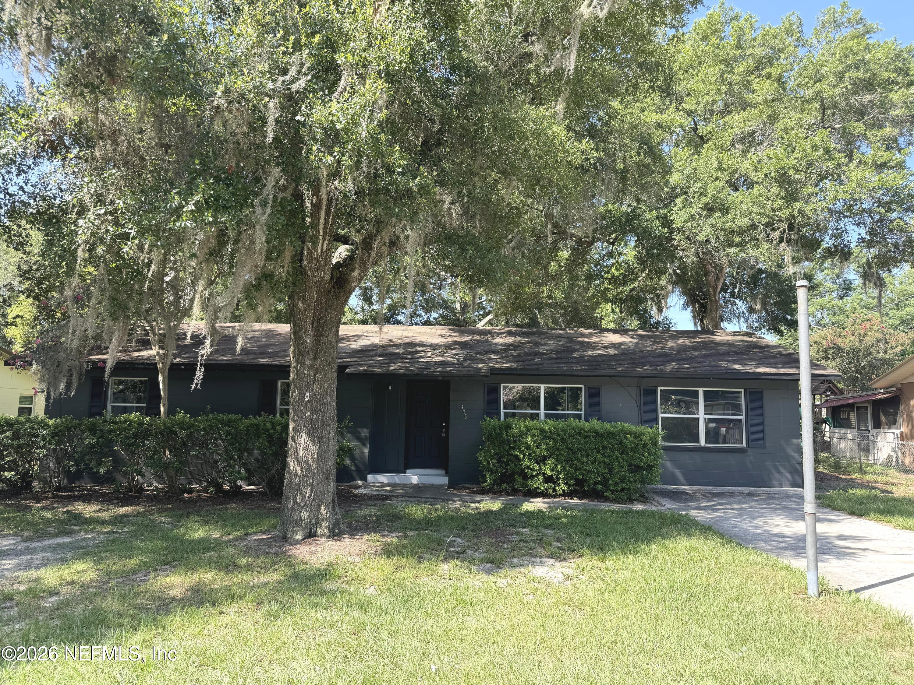 Photo 1 of 26 — 475 SW NIGHTINGALE Street, Keystone Heights, FL 32656