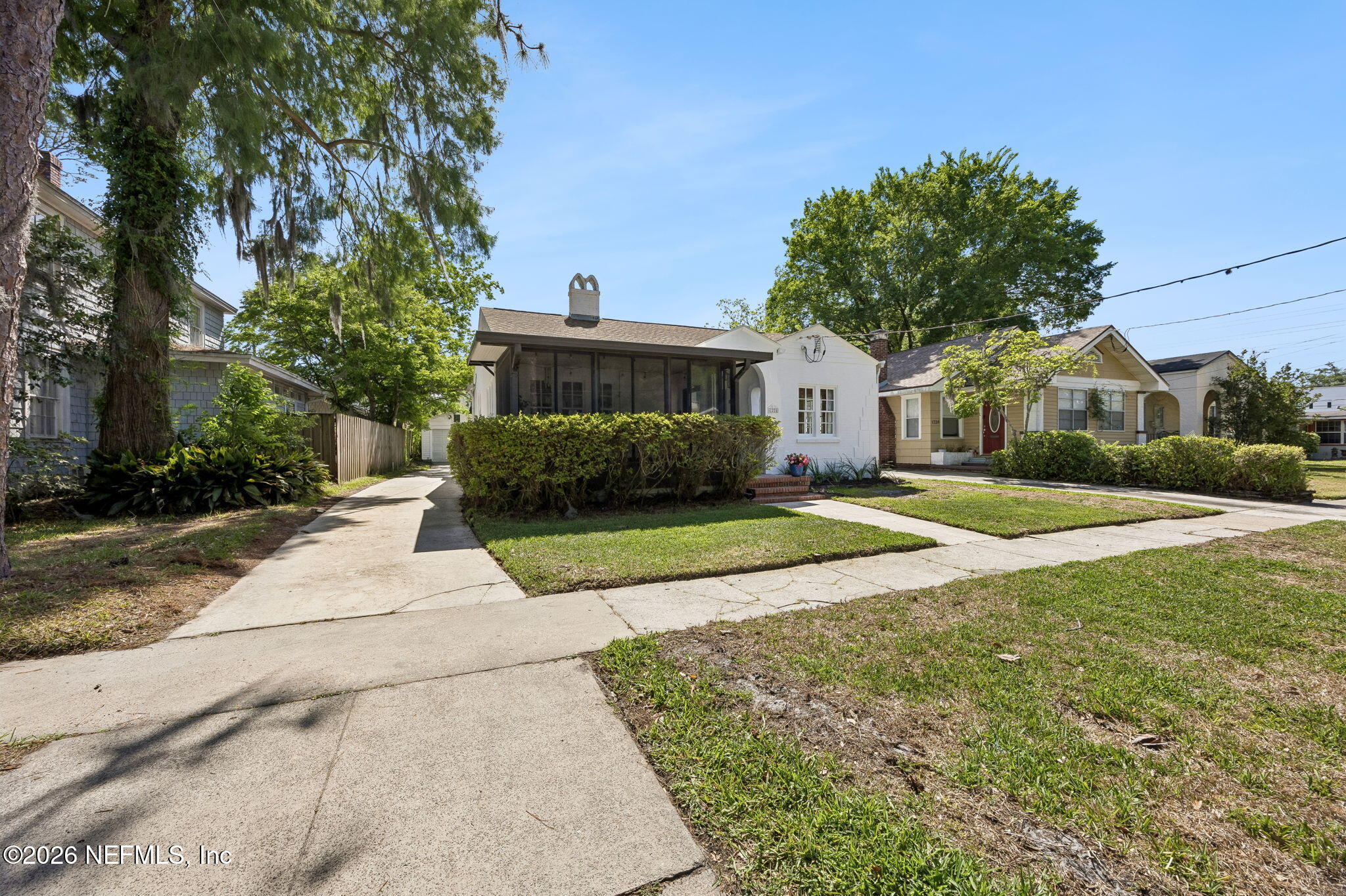 1224 HOLLYWOOD Avenue