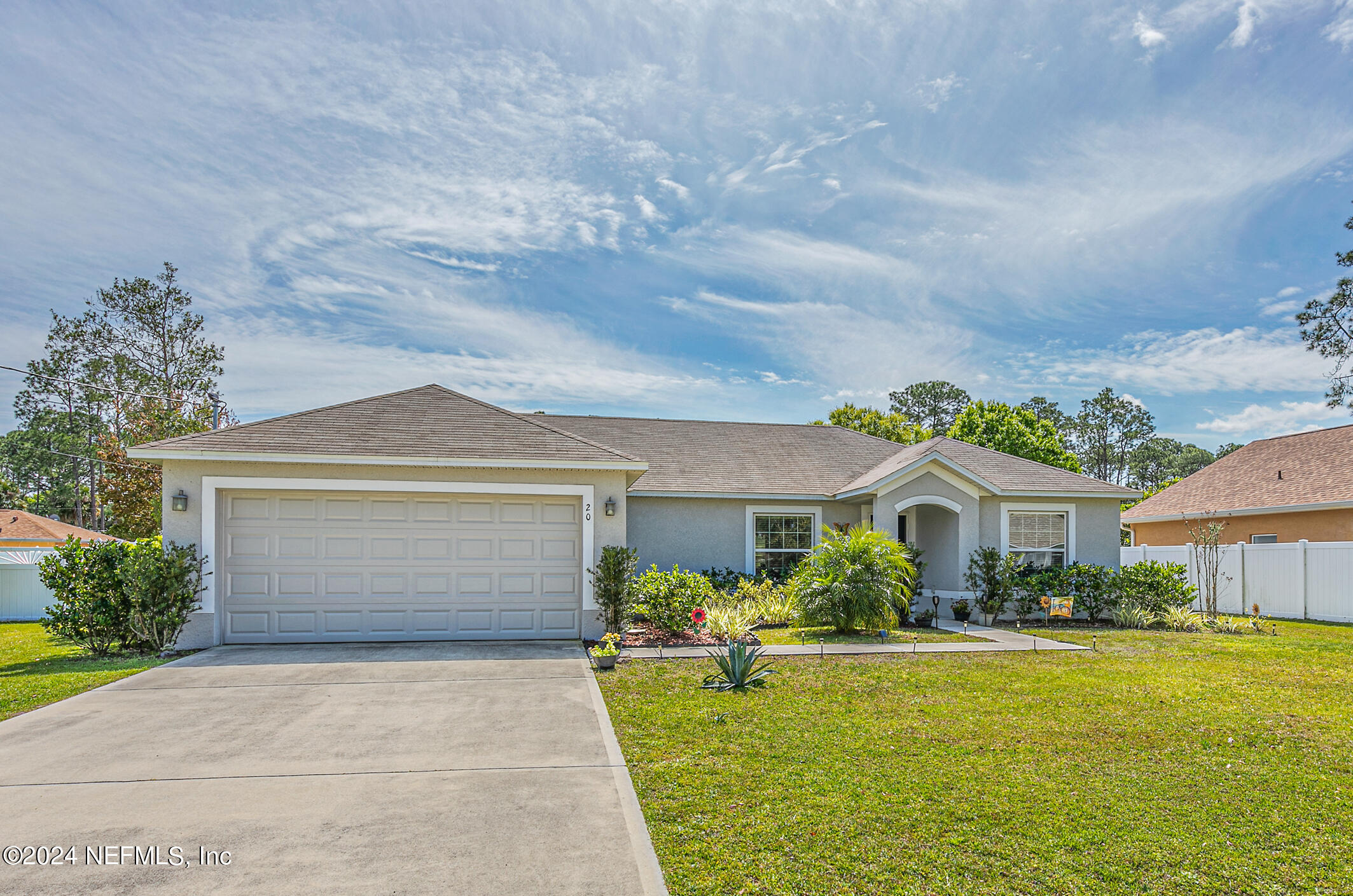 Palm Coast, FL home for sale located at 20 BURNING EMBER Lane, Palm Coast, FL 32137