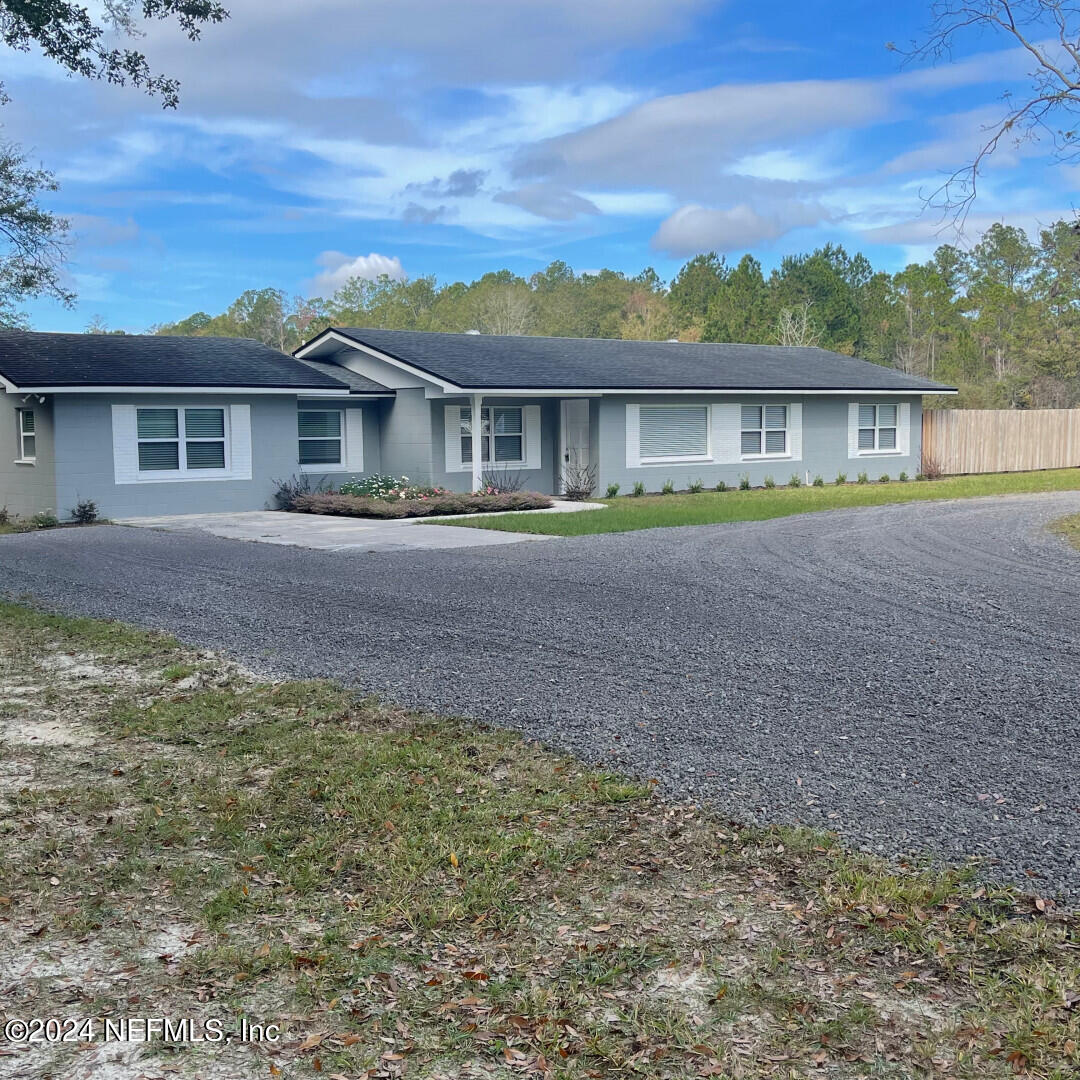 Glen St. Mary, FL home for sale located at 10826 N County Road Unit 125, Glen St. Mary, FL 32040