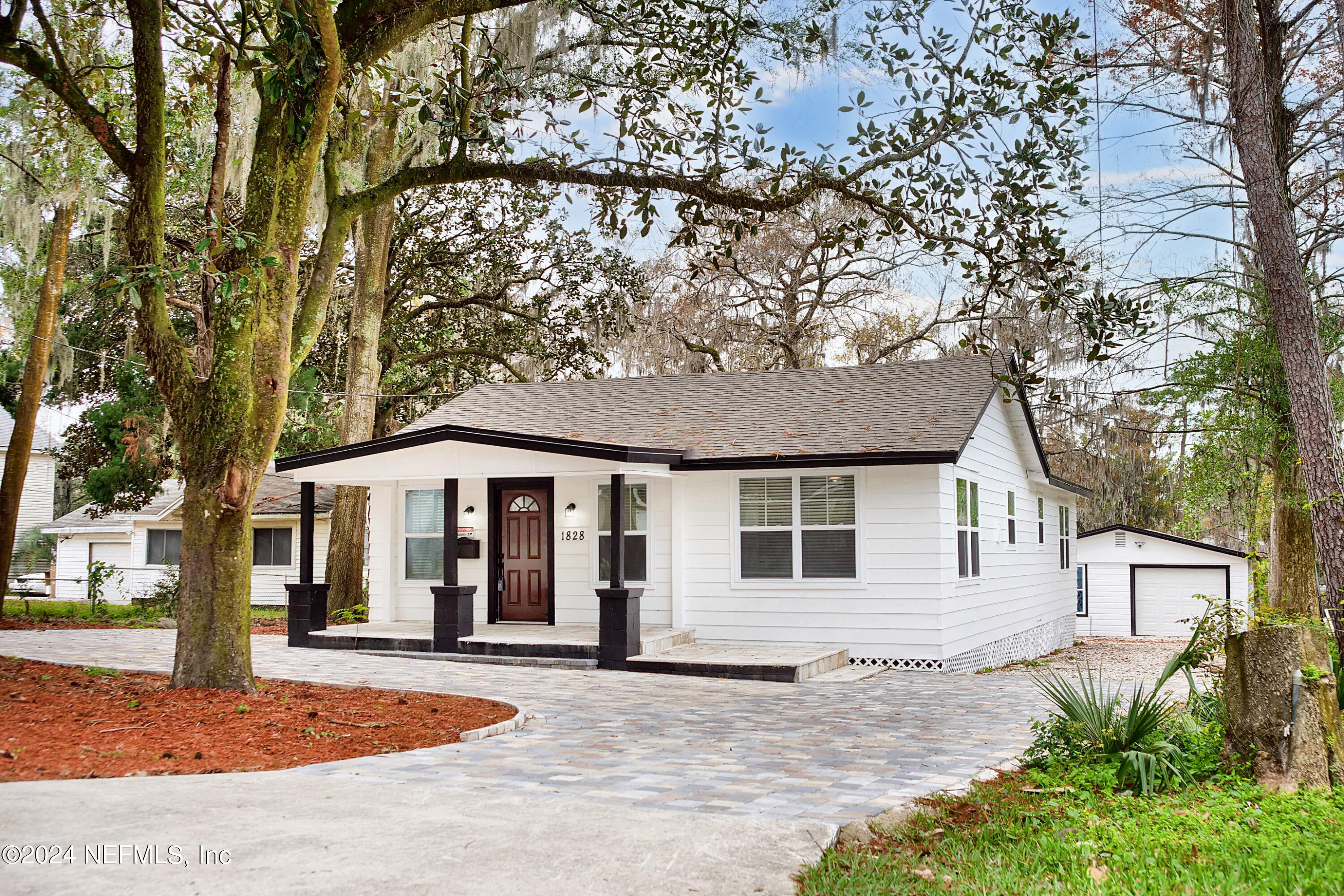 Jacksonville, FL home for sale located at 1828 Lake Shore Boulevard, Jacksonville, FL 32210