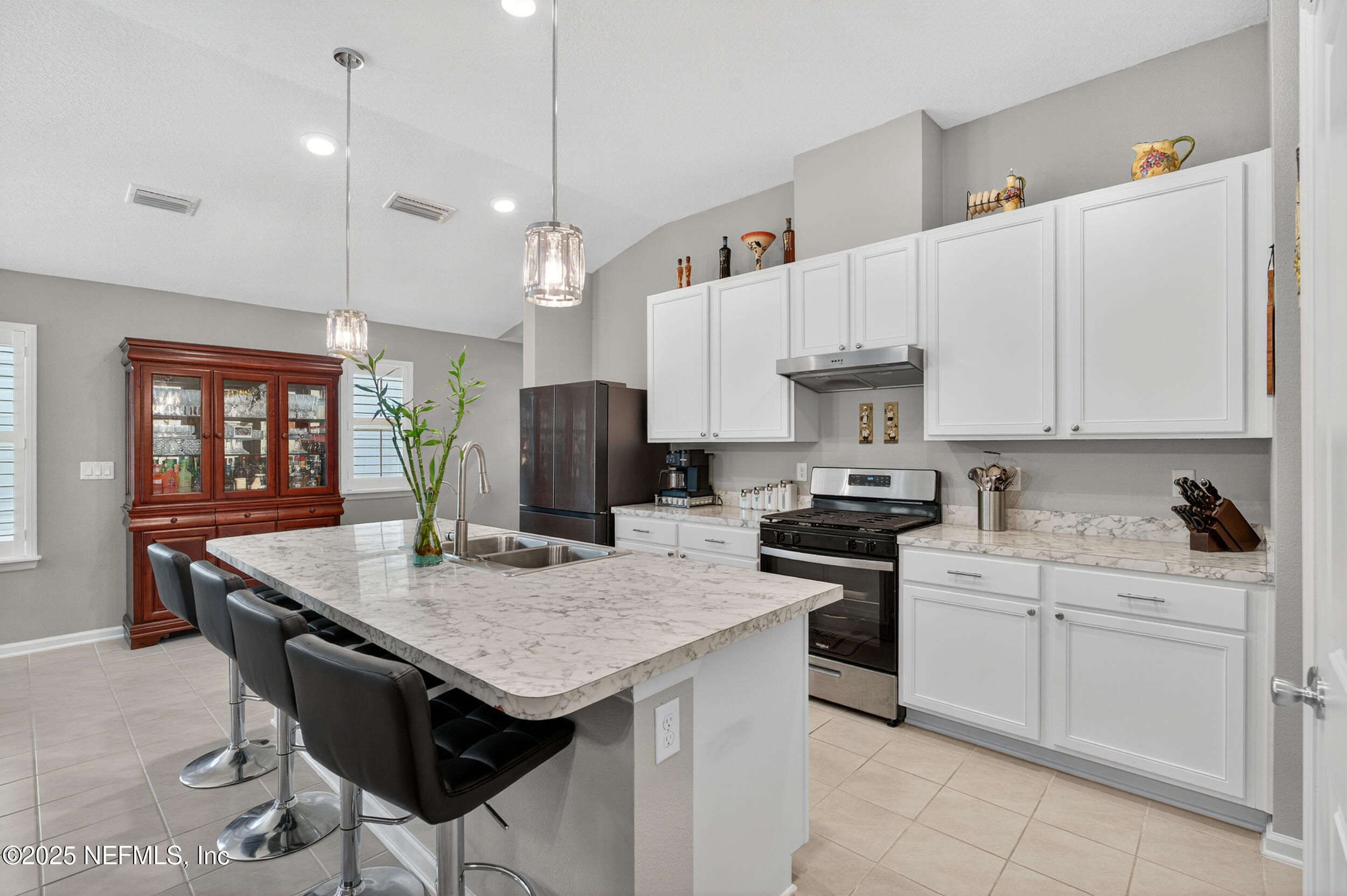 318 RAMBLING BROOK Trail