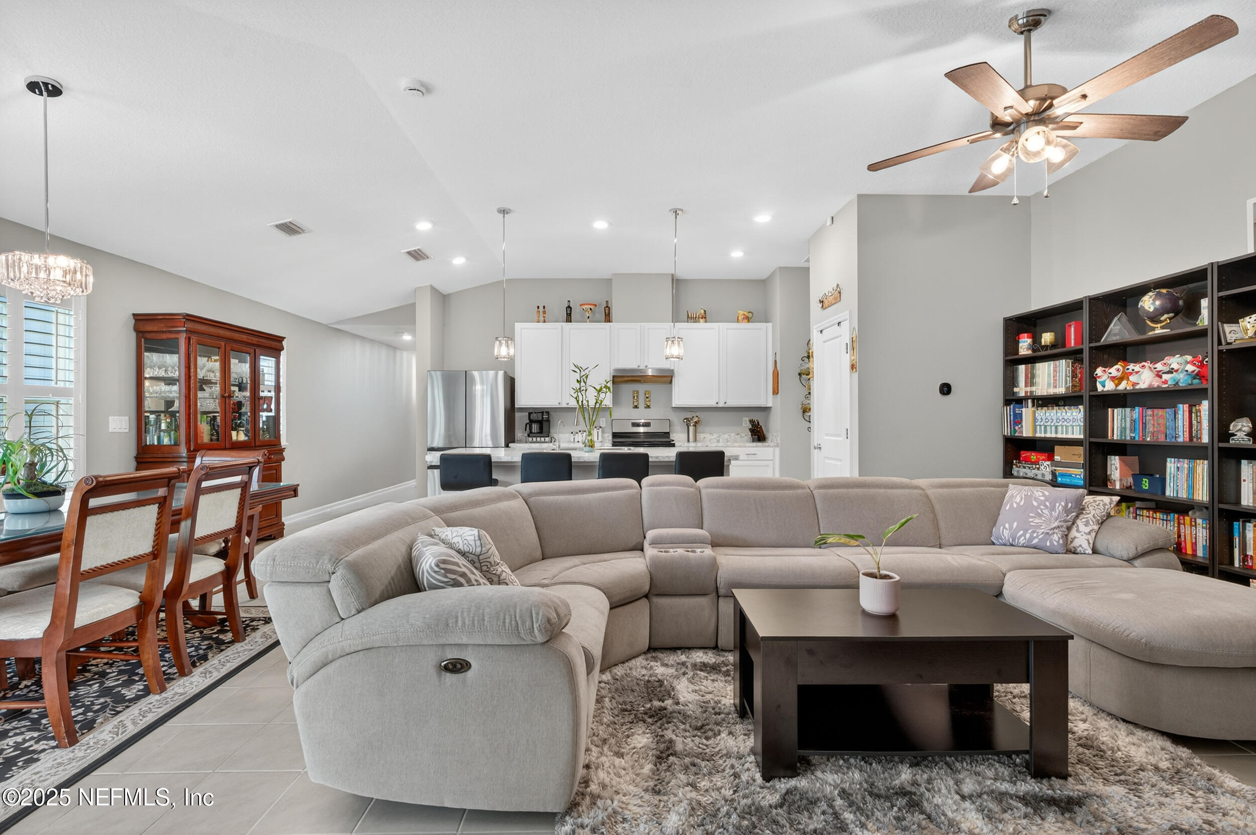 318 RAMBLING BROOK Trail