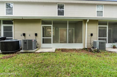 A home in Middleburg