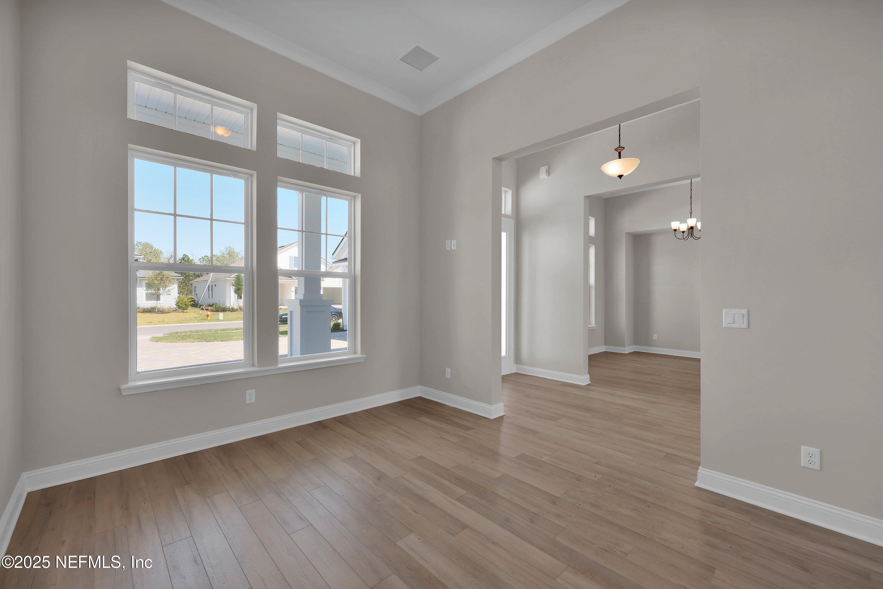 224 COURTNEY OAKS Drive