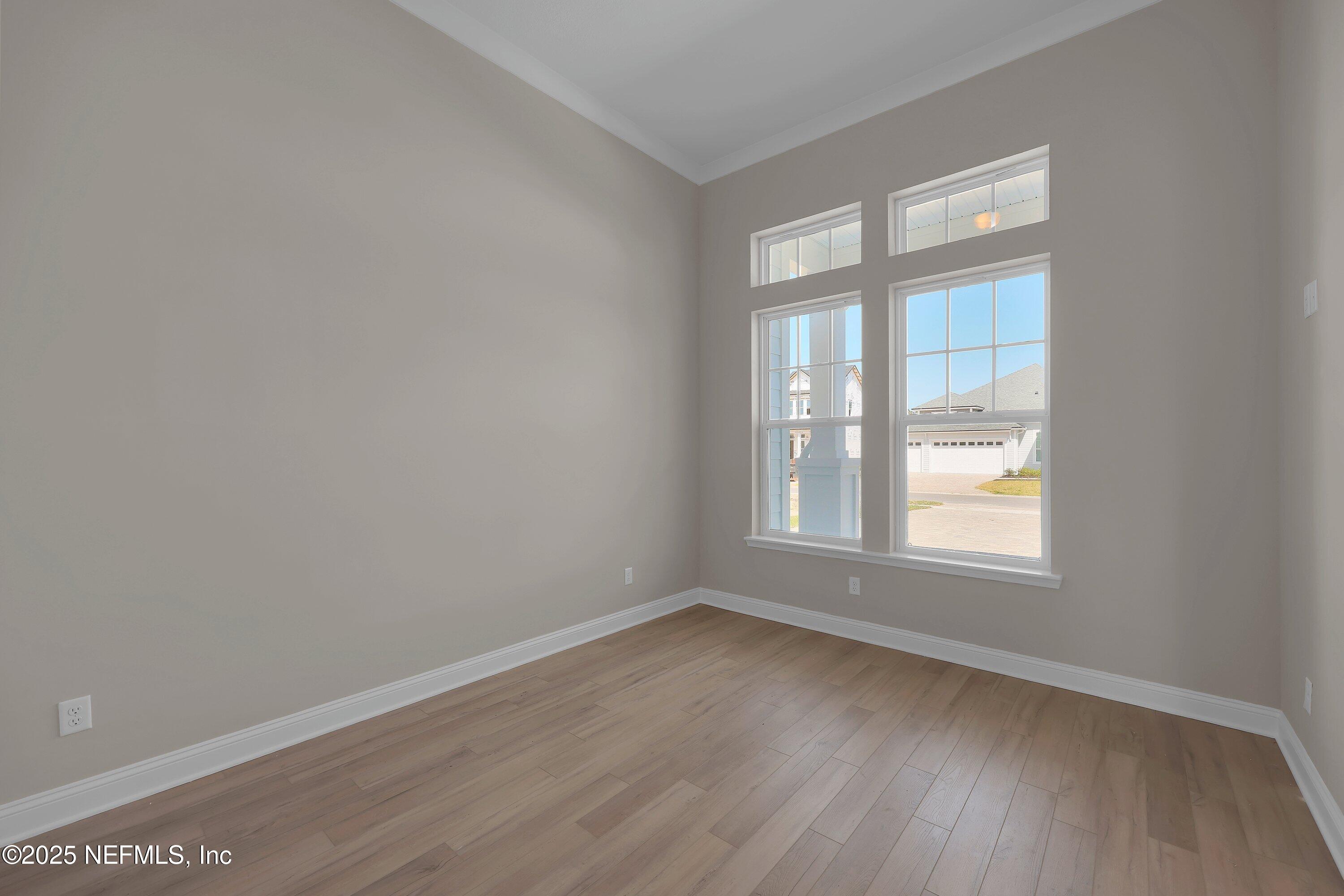 224 COURTNEY OAKS Drive