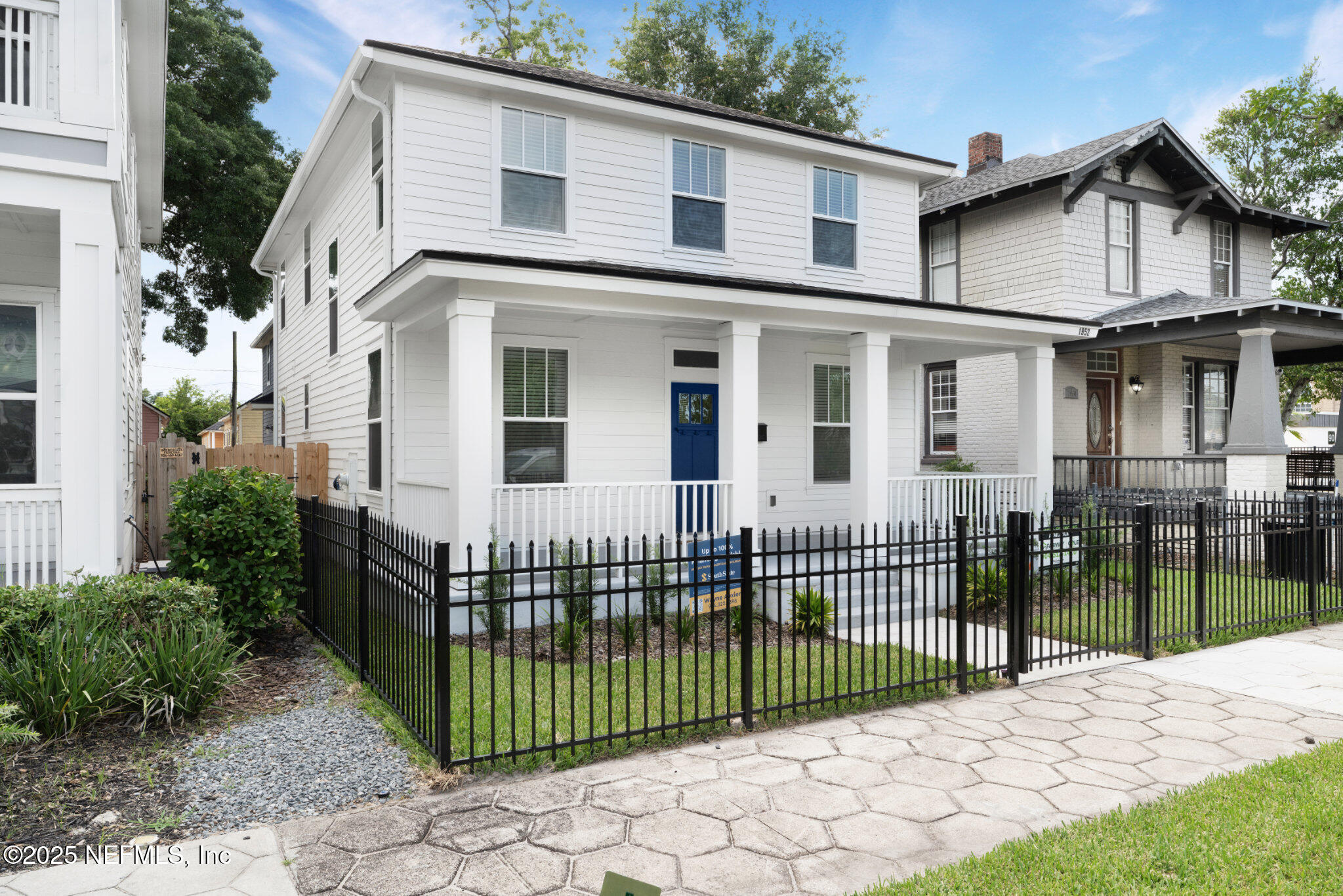 1952 HUBBARD Street