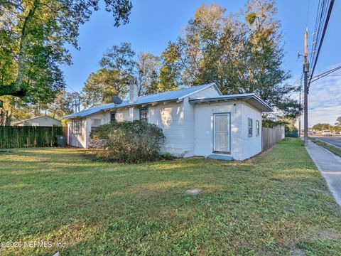 Photo of 5454 TIMUQUANA Road, Jacksonville, FL 32210 (MLS # 2130022)