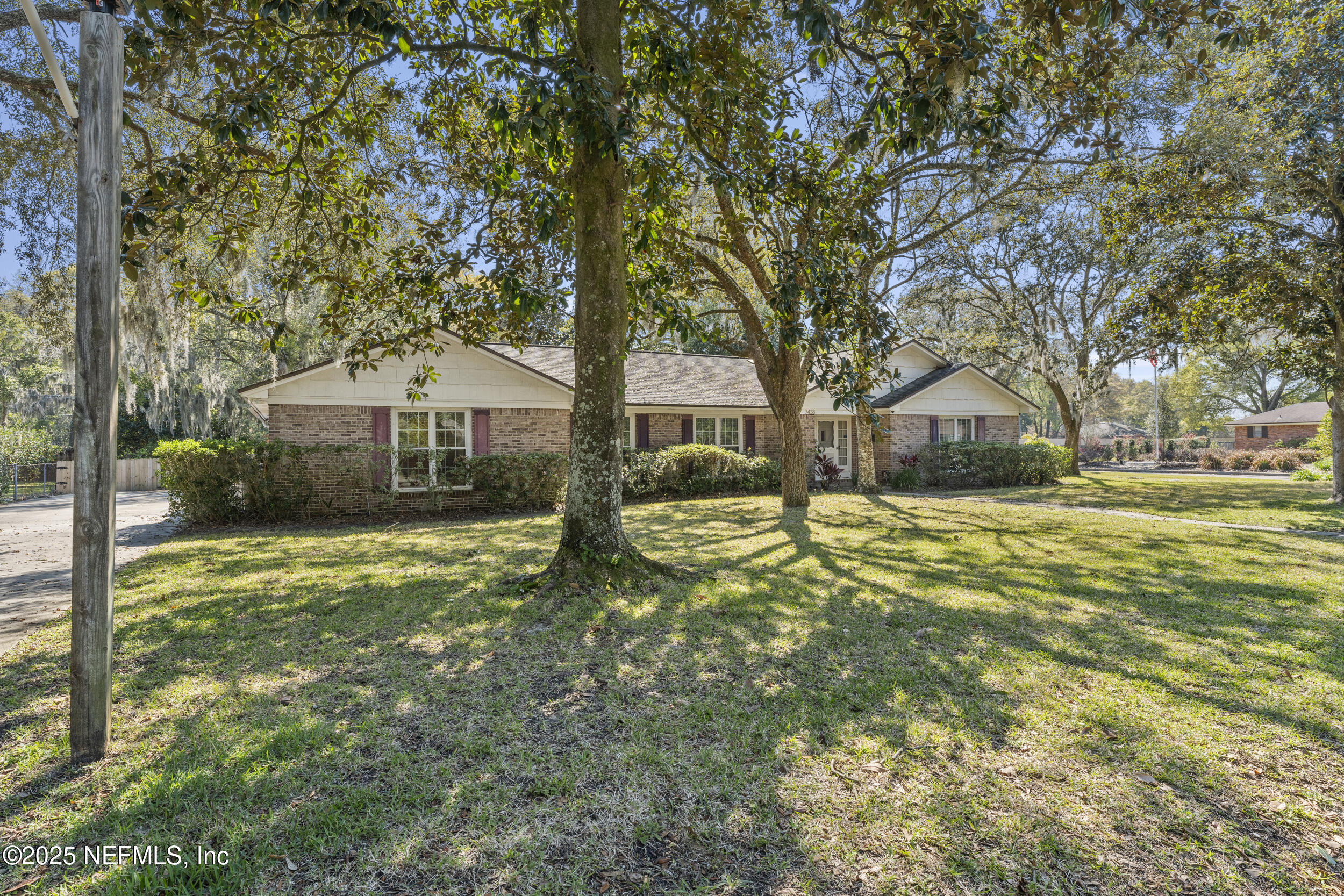 7438 BUCKSKIN Trail S