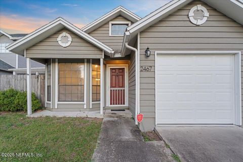 2467 TOWNSQUARE Drive Jacksonville FL 32216