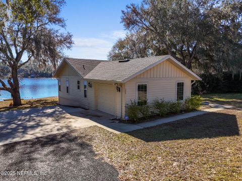 A home in Interlachen