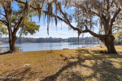 A home in Interlachen