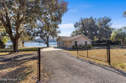 A home in Interlachen