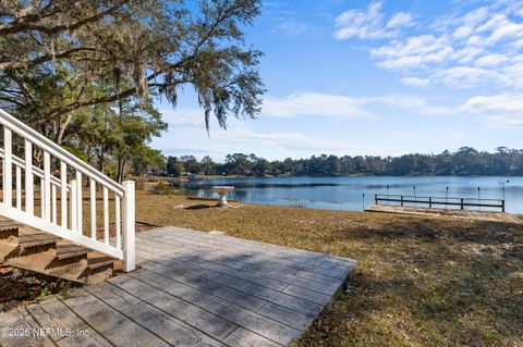 A home in Interlachen