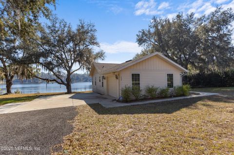 A home in Interlachen