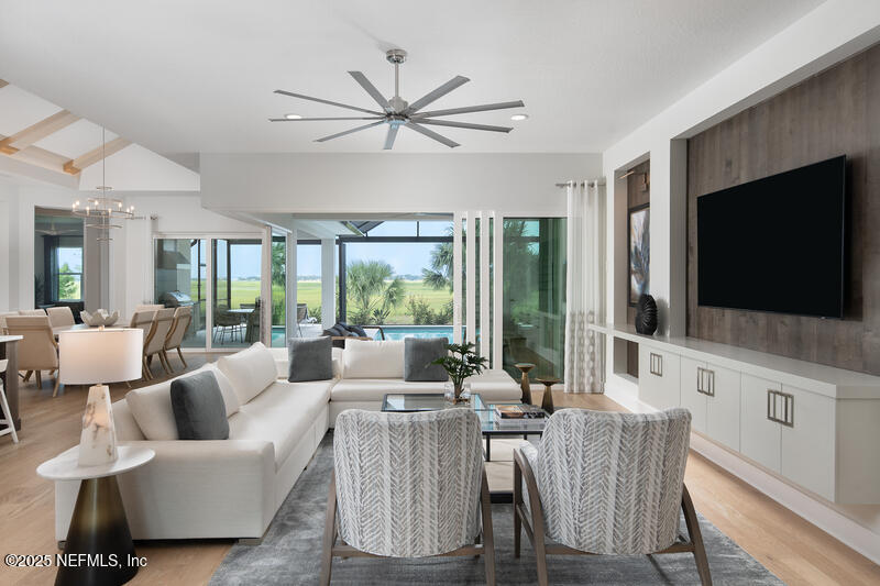 544 PANTANO Drive