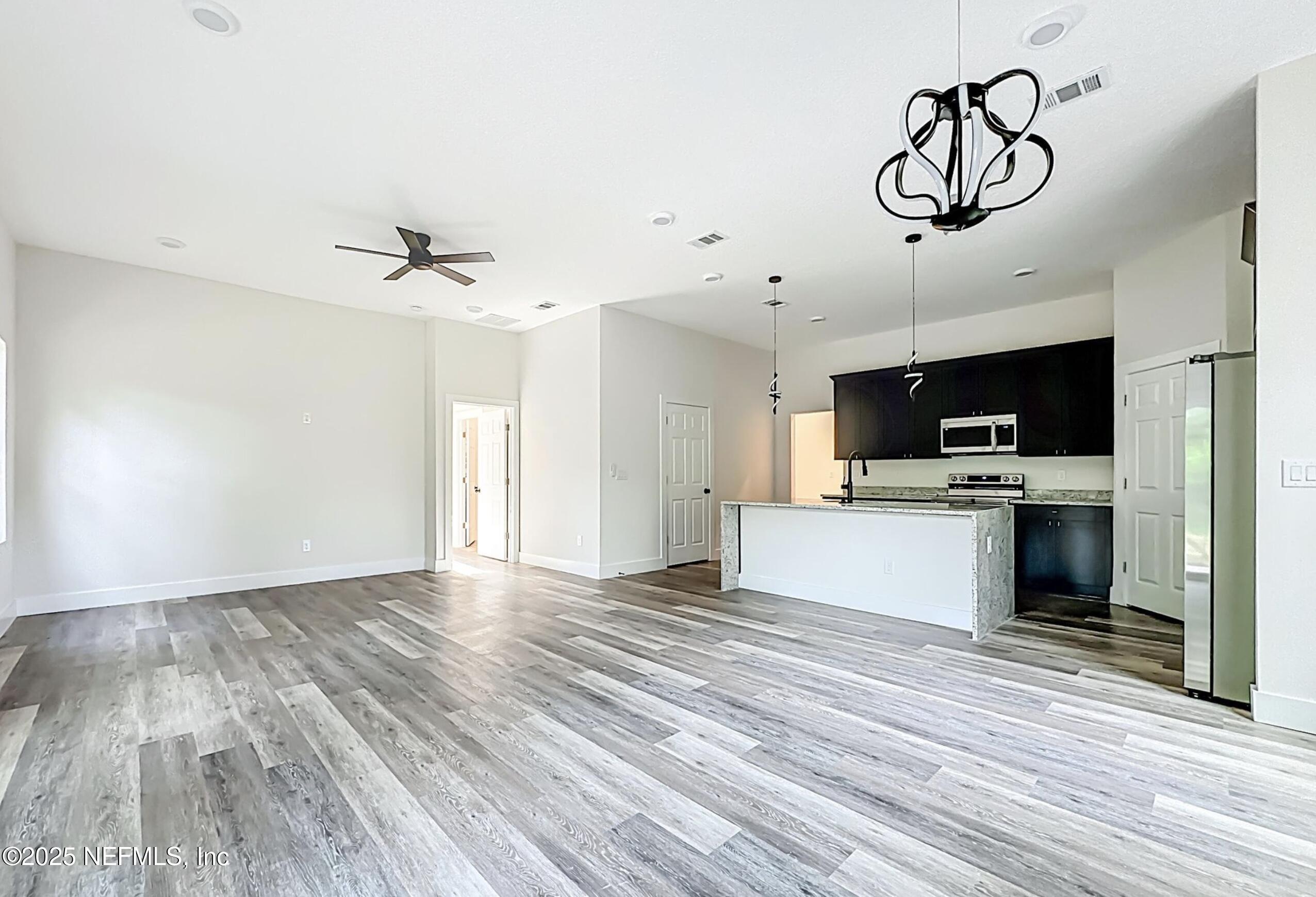 2839 PALMDALE Street