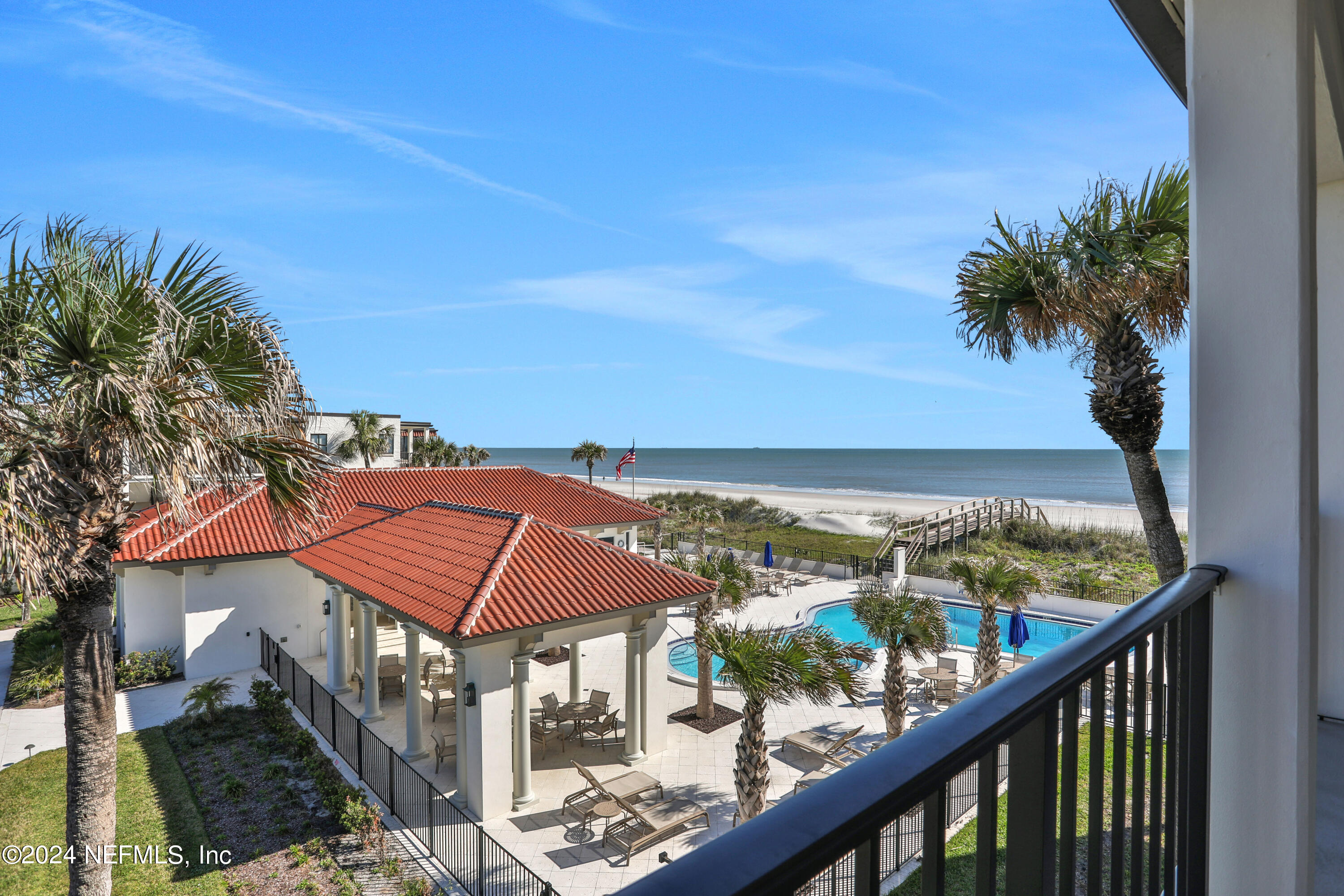 Jacksonville Beach, FL home for sale located at 2339 Costa Verde Boulevard Unit 301, Jacksonville Beach, FL 32250