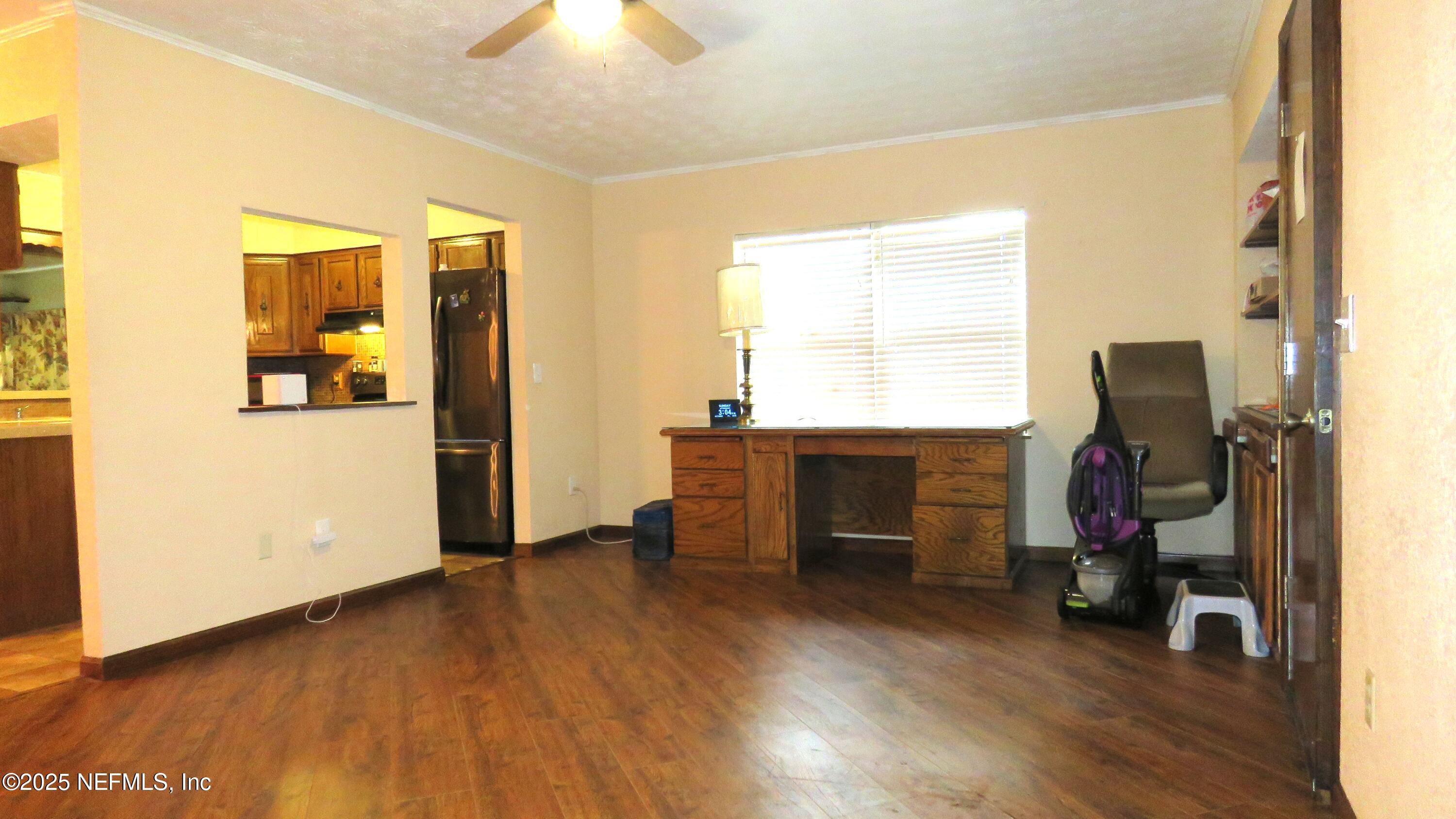 2722 OAKDALE Drive W