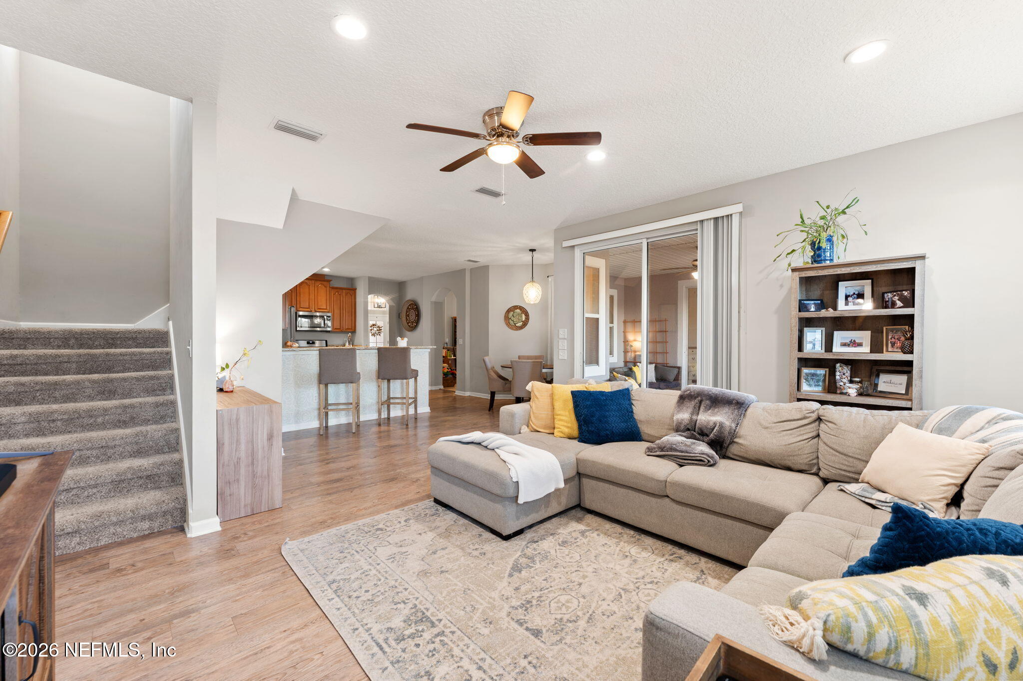 5906 GREEN POND Drive