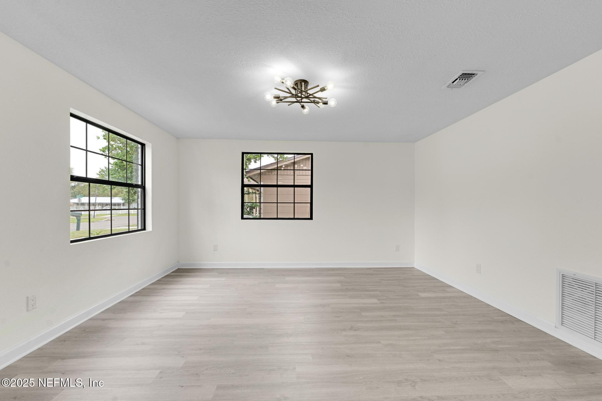 7644 CLUB DUCLAY Drive