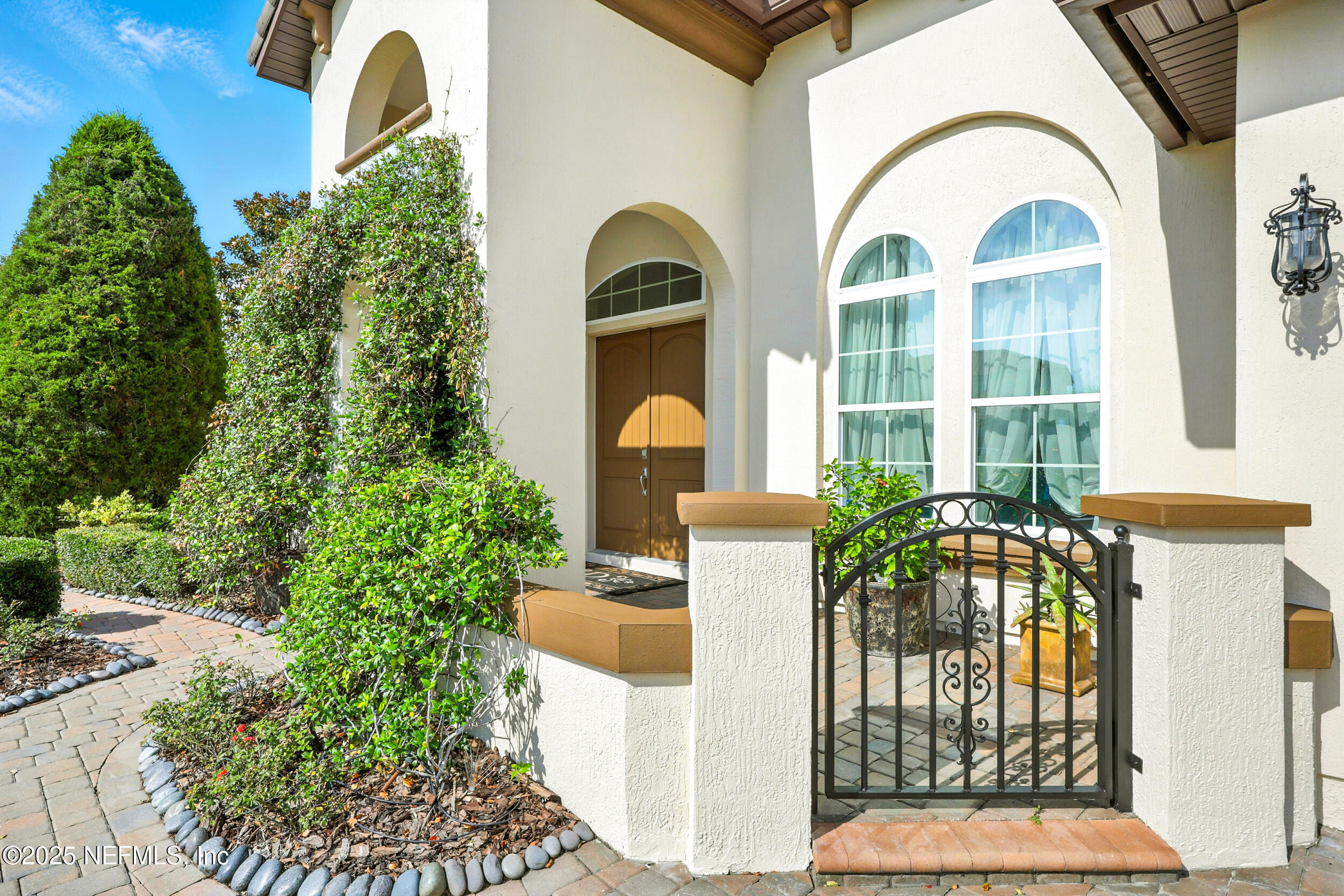 2919 BRETTUNGAR Drive