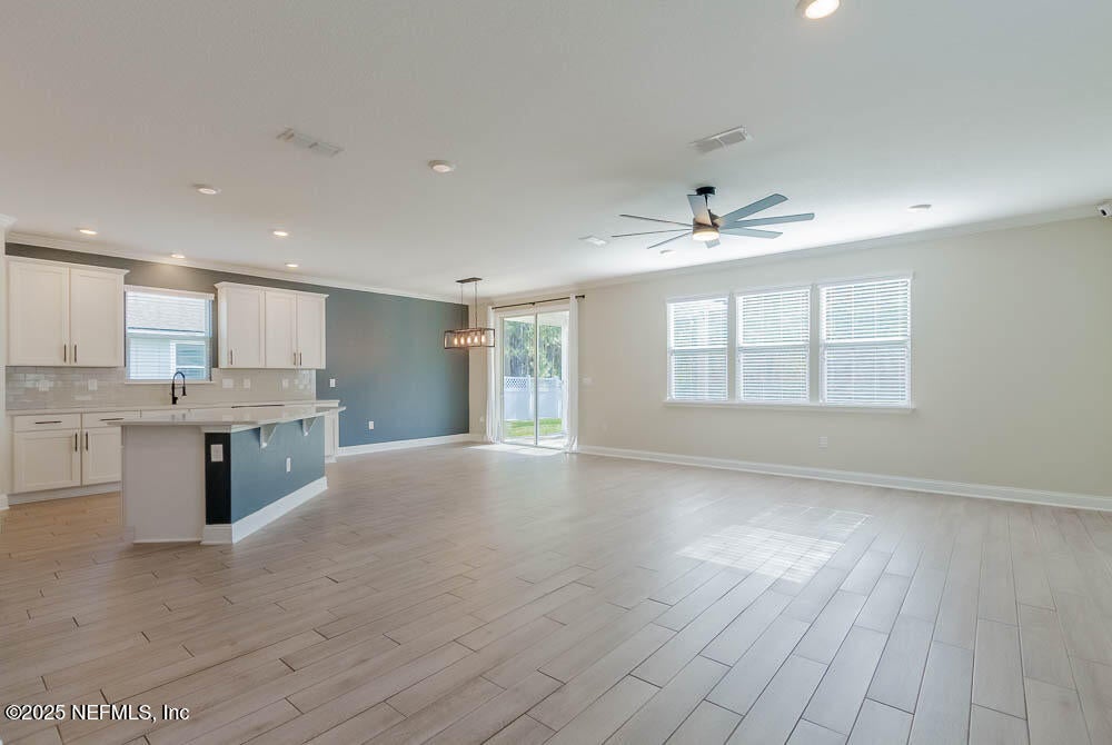 258 THISTLETON Way