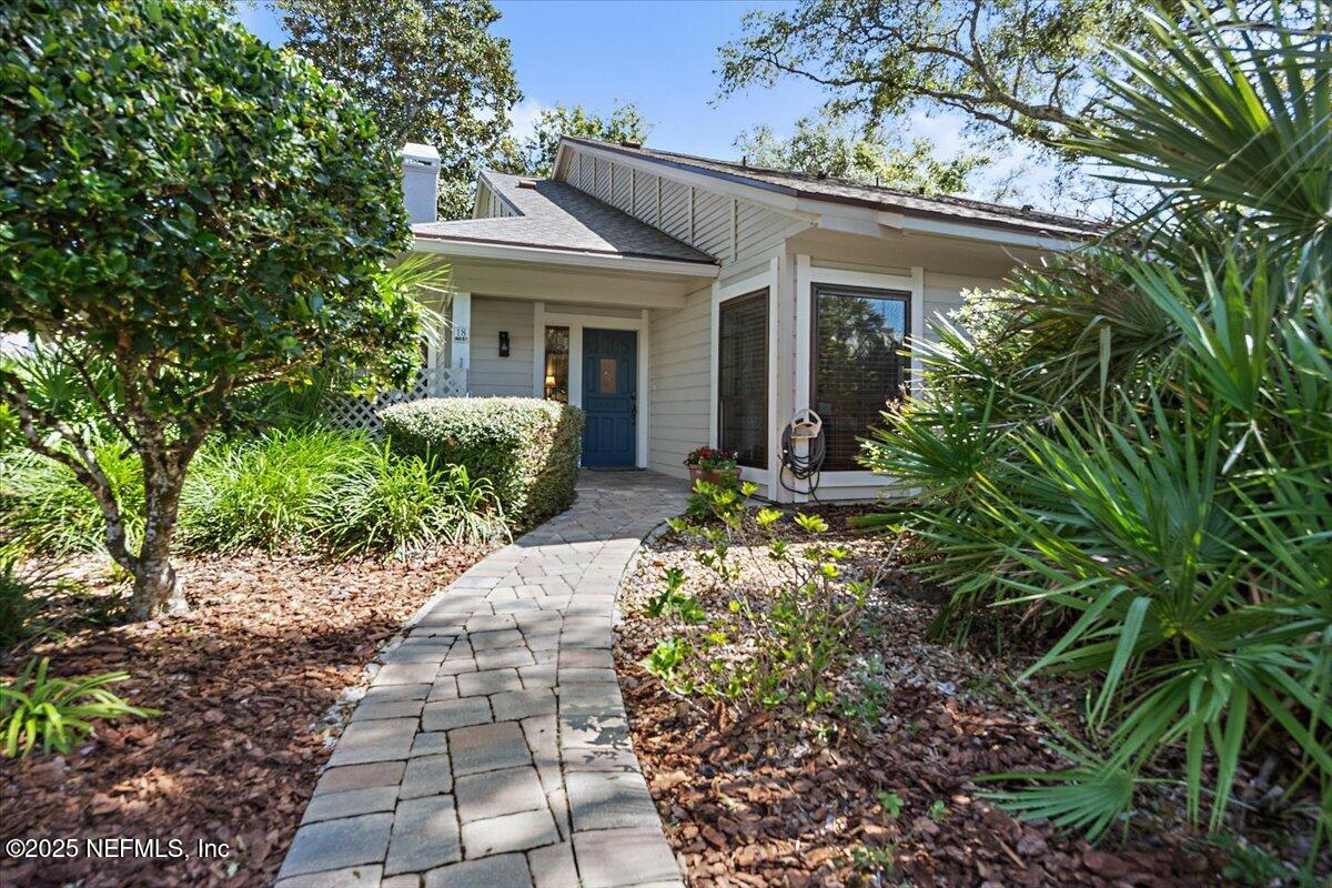 18 W SEA WINDS Lane W