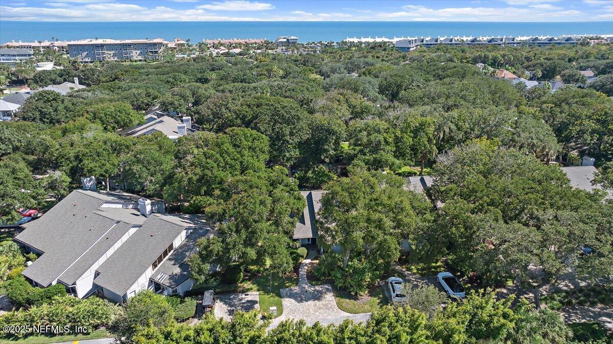 18 W SEA WINDS Lane W