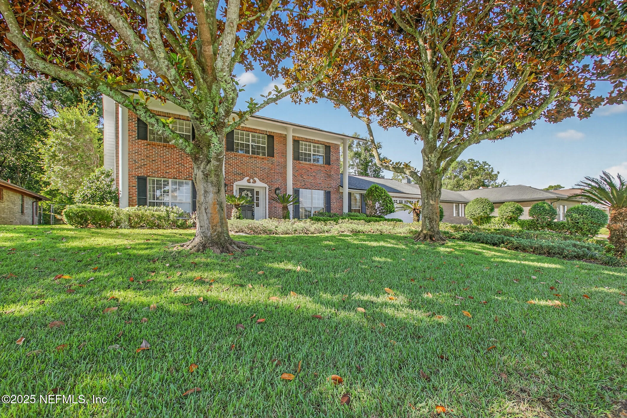 8637 ROYALWOOD Drive