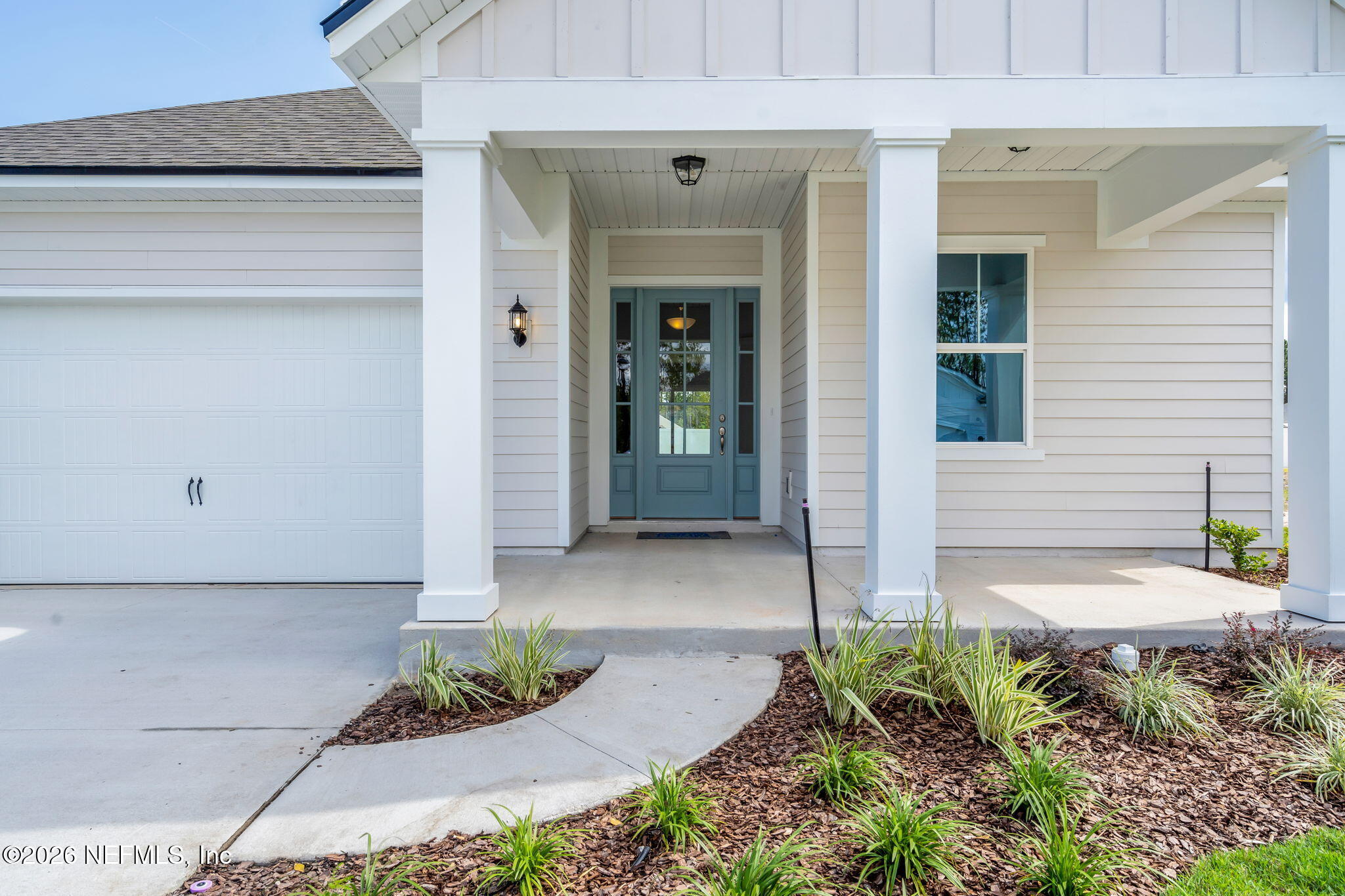 12133 MARIPOSA Avenue