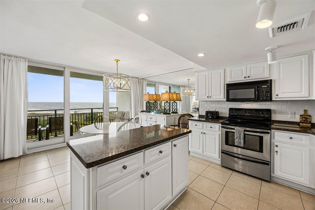 1190 BEACH WALKER Road