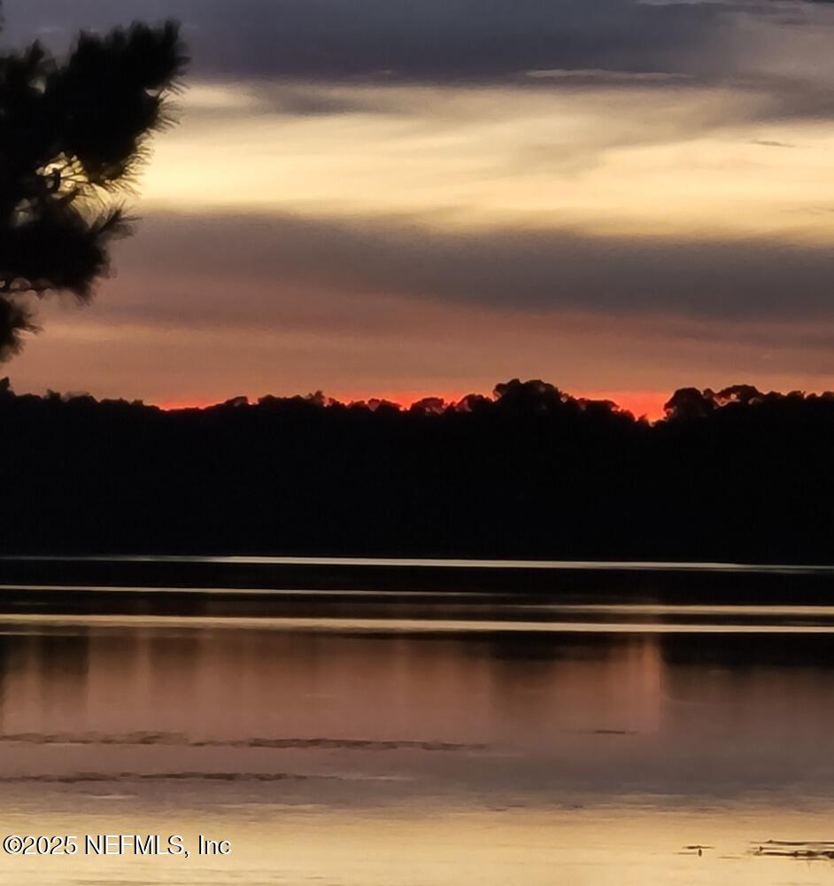 7915 BREEZY POINT Road W